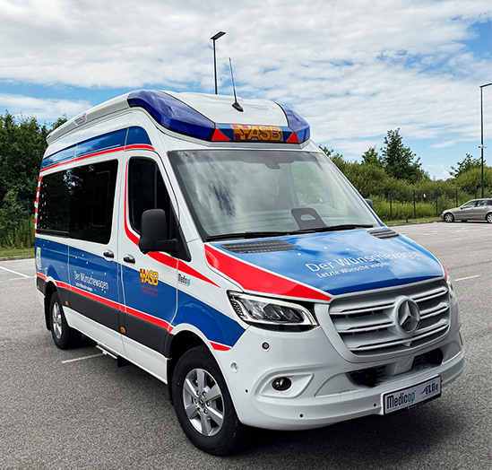 Segnung des neuen Wünschewagen